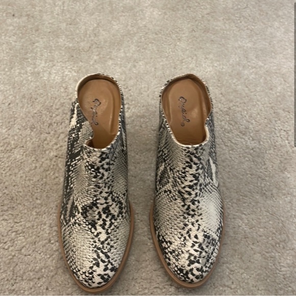 Snake Mules - Picture 2 of 2